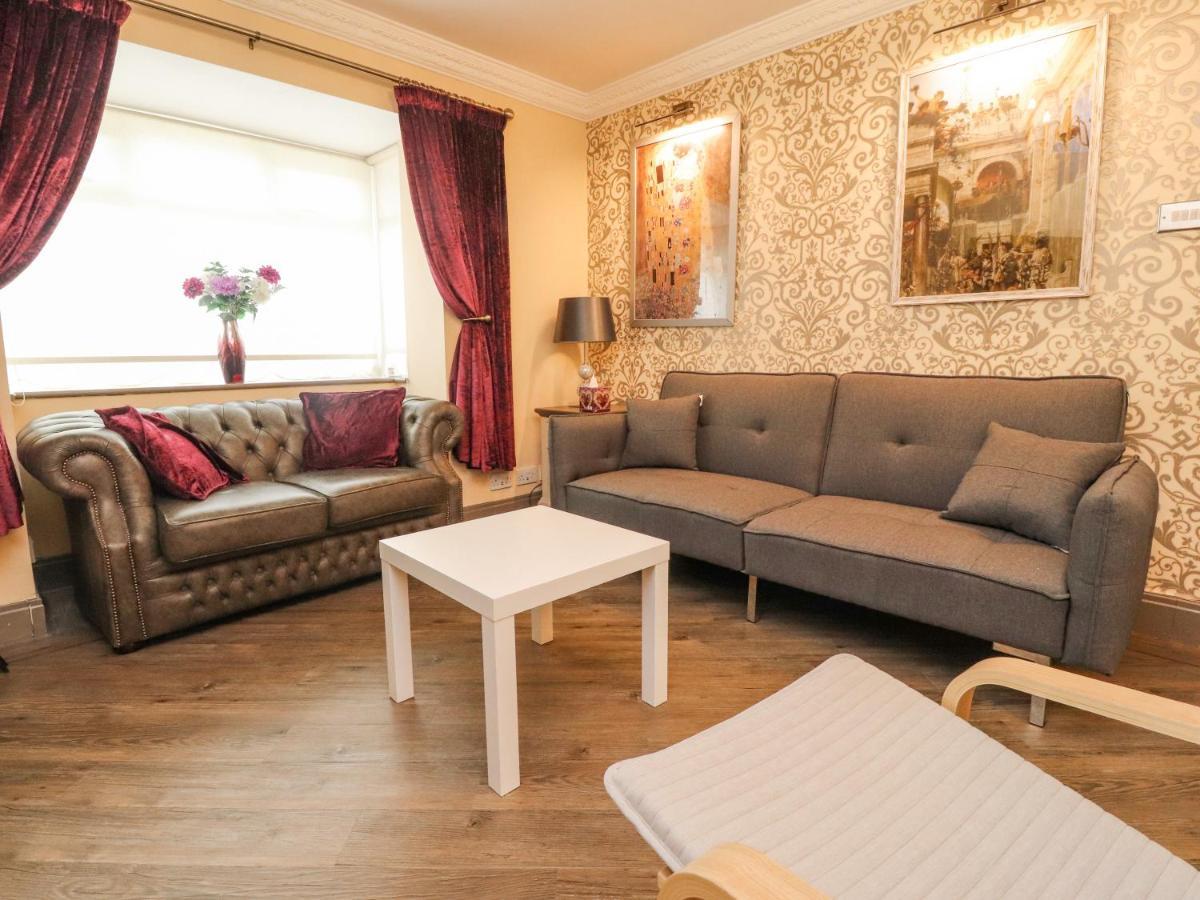 23 Wolsey Close Thornton  المظهر الخارجي الصورة