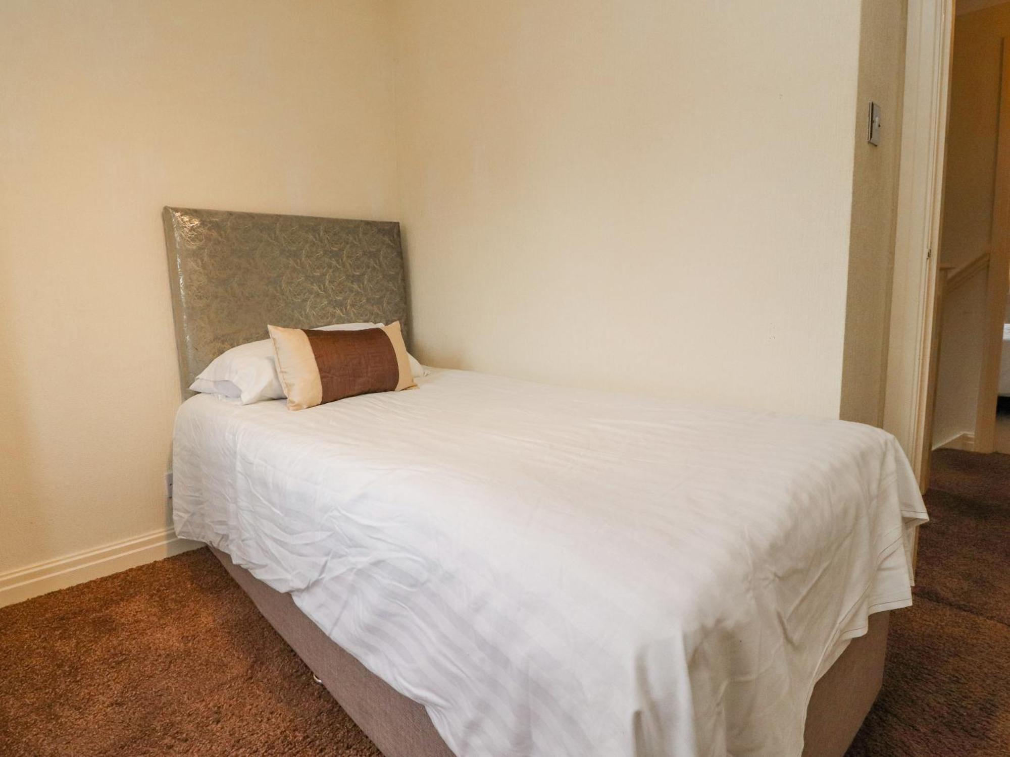 23 Wolsey Close Thornton  المظهر الخارجي الصورة